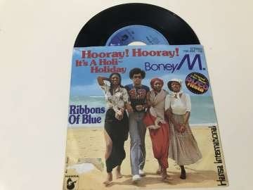 Boney M. – Hooray! Hooray! It's A Holi-Holiday
