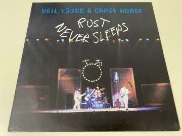 Neil Young & Crazy Horse – Rust Never Sleeps