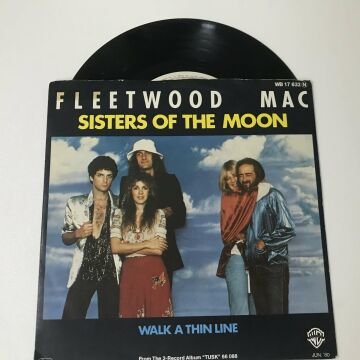 Fleetwood Mac – Sisters Of The Moon