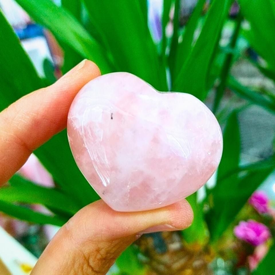Pembe Kuvars Taşı Kalp Obje