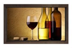 Dekoratif Şarap Şisesi Ve Bardaklar Tablosu
