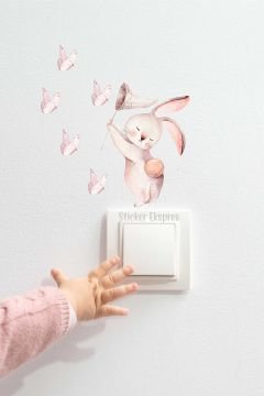 Kelebek Avcısı Tavşan Çocuk Odası Priz Üstü Sticker