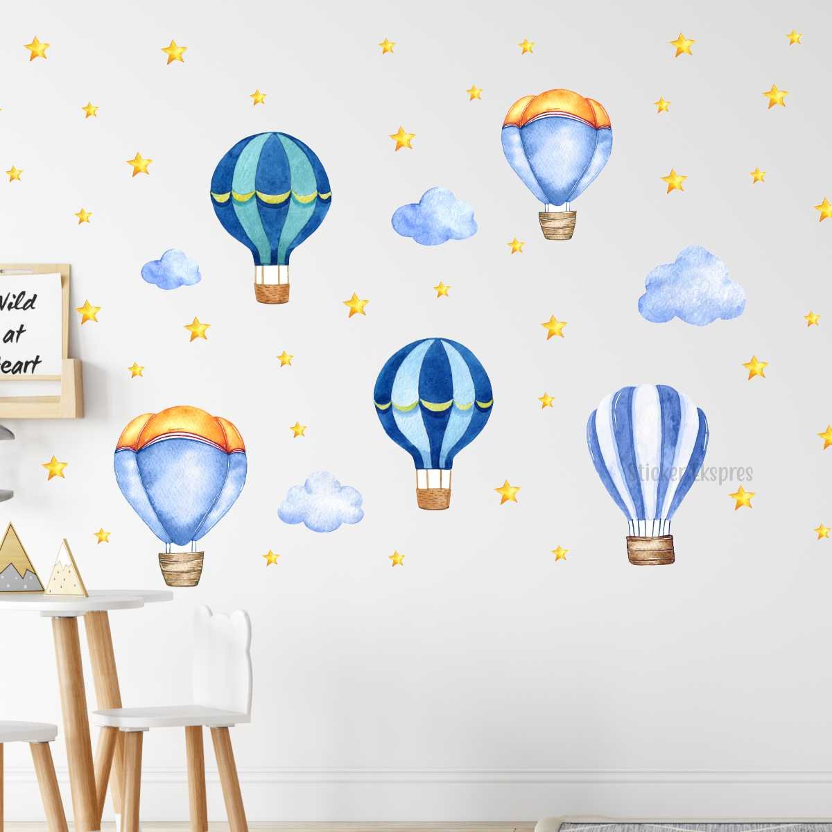 Sarı Yıldızlı Mavi Suluboya Balonlar Çocuk Odası Sticker Seti