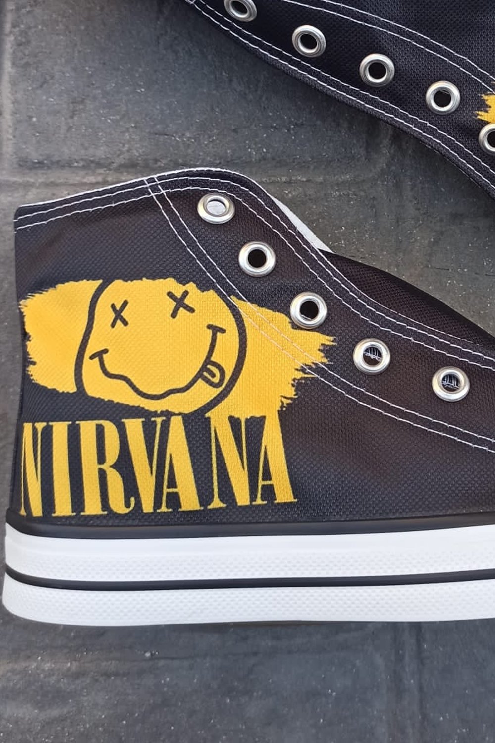 Nirvana Logo Uzun Kanvas Ayakkabı