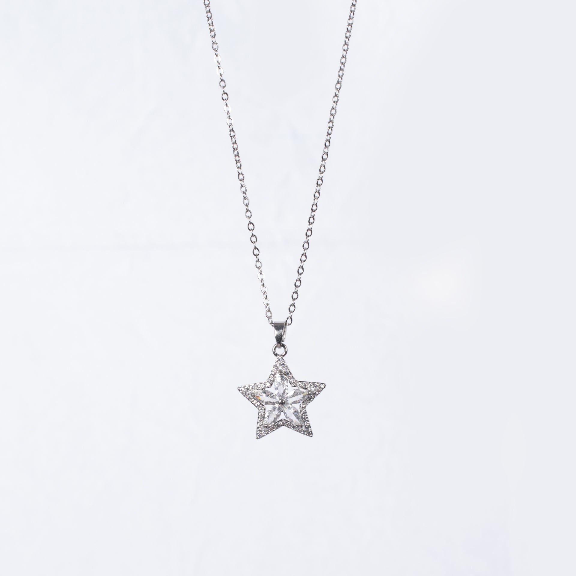 Nur Silver Taşlı Yıldız Çelik Kolye - NUR-CL00307