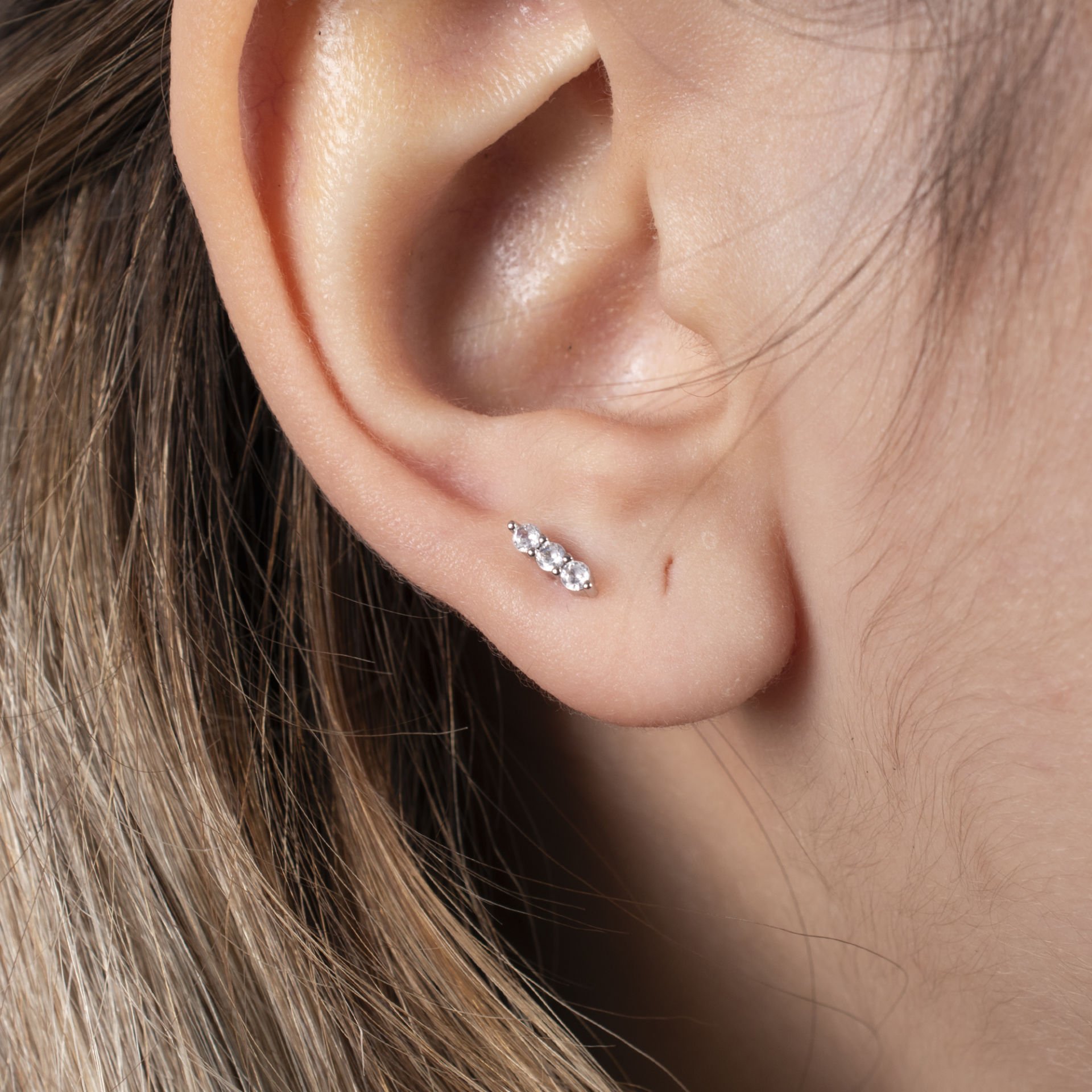 Nur Silver Üçlü Sıralı Çelik Tragus Küpe - NUR-KE03300