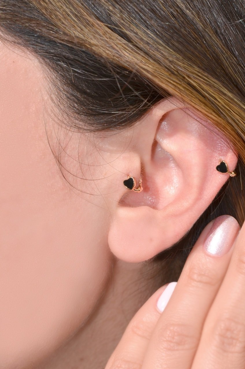 Siyah Kalpli Halka Tragus Piercing Kıkırdak Küpesi