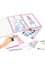 Top model Colouring Book With Pencils 0411389-A