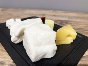 Organik Parmak Keçi Peyniri