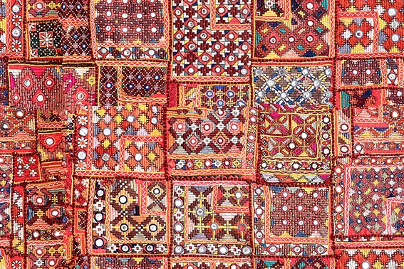 Turuncu Kırmızı Kilim Desenli Kumaş