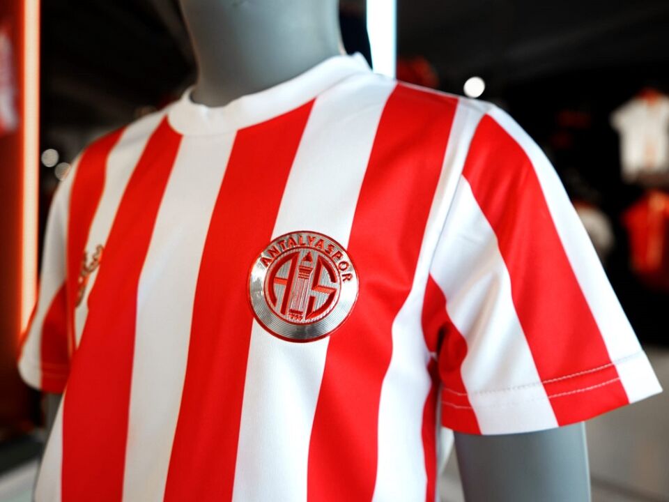 ANTALYASPOR ÇOCUK ÇUBUKLU FORMA