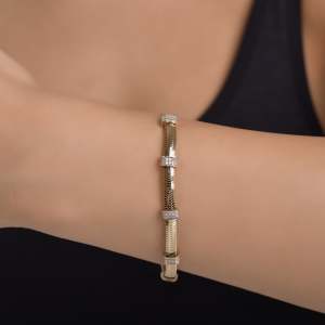 TSBL 2099 Gold Bracelet is 8.60g