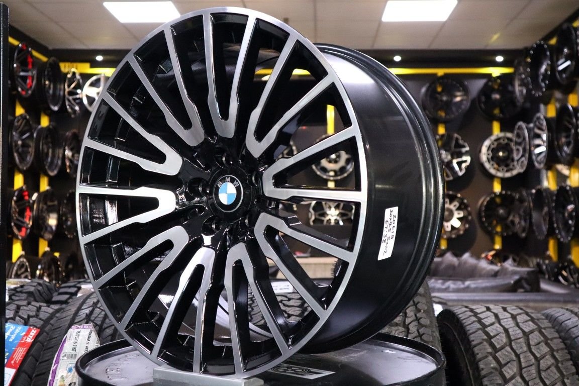 20'' İnç 5X112 20X8.5-9.5 Et30/38 Bmw Multi Spoke 629 Black Machined Jant Takım