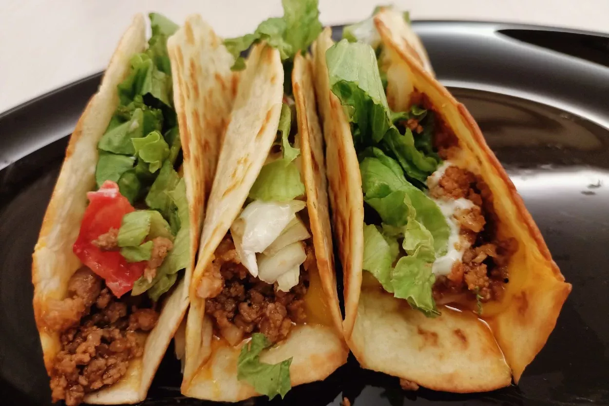 Meksika'nın Geleneksel Tacos'u: Baharatlı ve Lezzetli