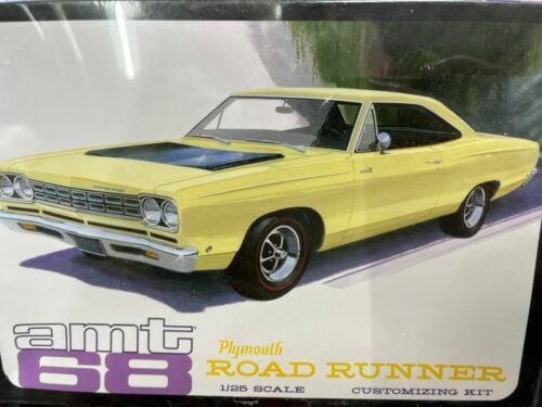 1/25 1968 PLYMOUTH ROAD RUNNER