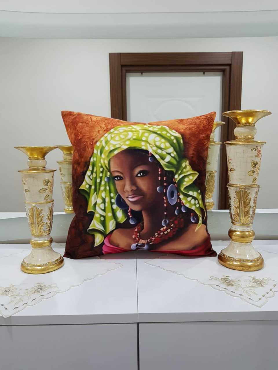 Toprak & Yeşil Örtülü Afrikalı Desenli Dekoratif Kırlent Kılıfı