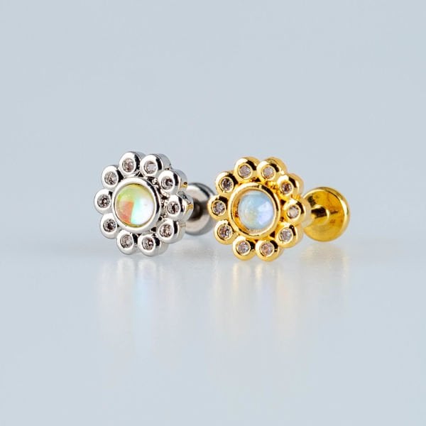 Piercing Tragus Çiçek