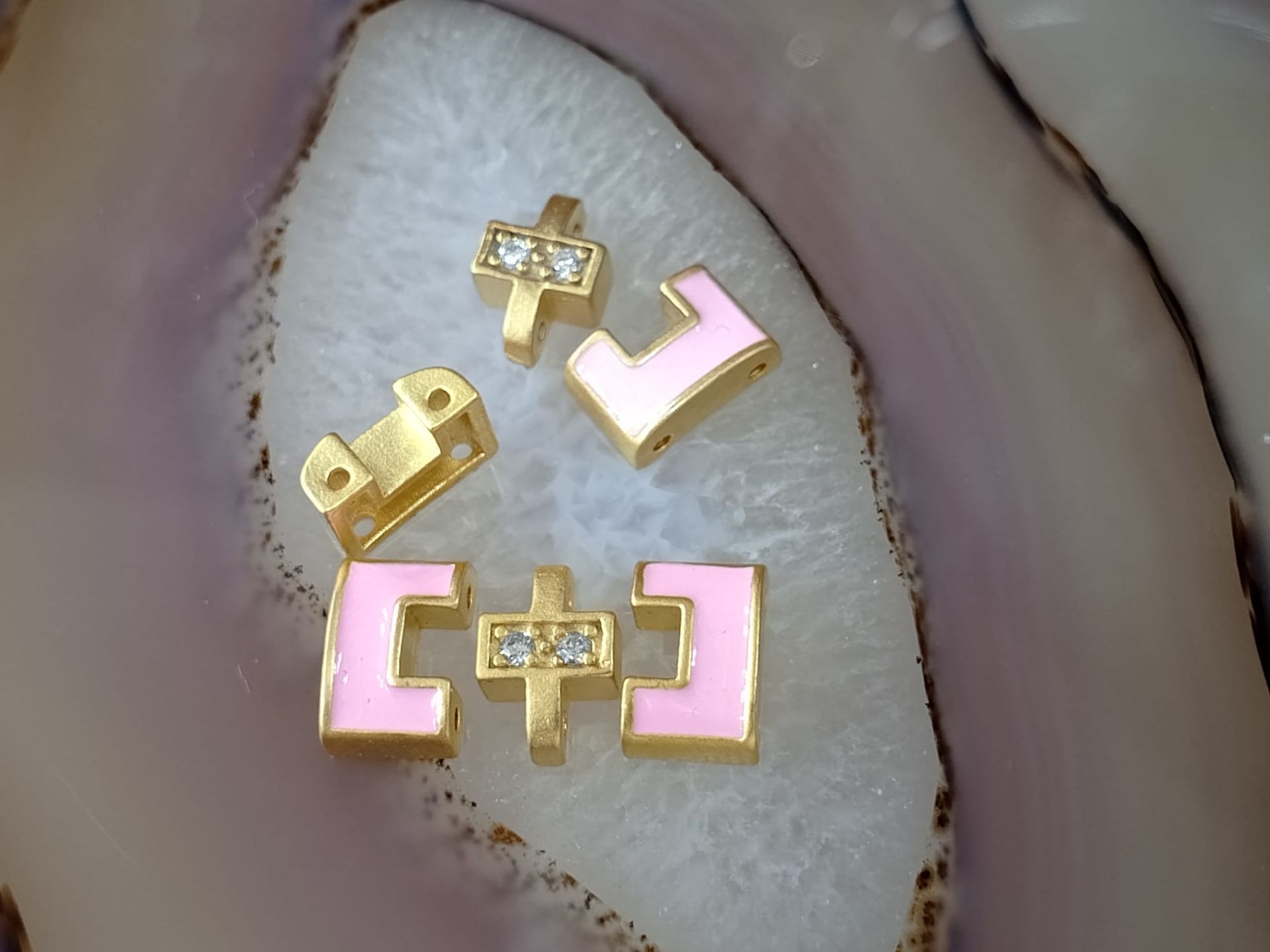 Mineli Bileklik Ara Malzemesi Parlak Altın Kaplama Oval Pembe