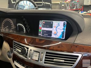 Mercedes-Benz W221 S Kasa araçlar için Kablosuz Apple CarPlay Uygulaması