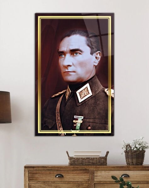 Atatürk Portre Üniformalı Cam Tablo Hediyelik Büyük Tablo Ev Ofis Dekoru