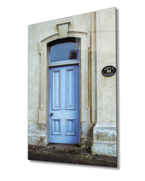 Mavi Renkli  Ahşap Kapı Görselli Cam Tablo  4mm Dayanıklı Temperli Cam Blue Colored Wooden Door Visual Glass Table 4mm Durable Tempered Glass
