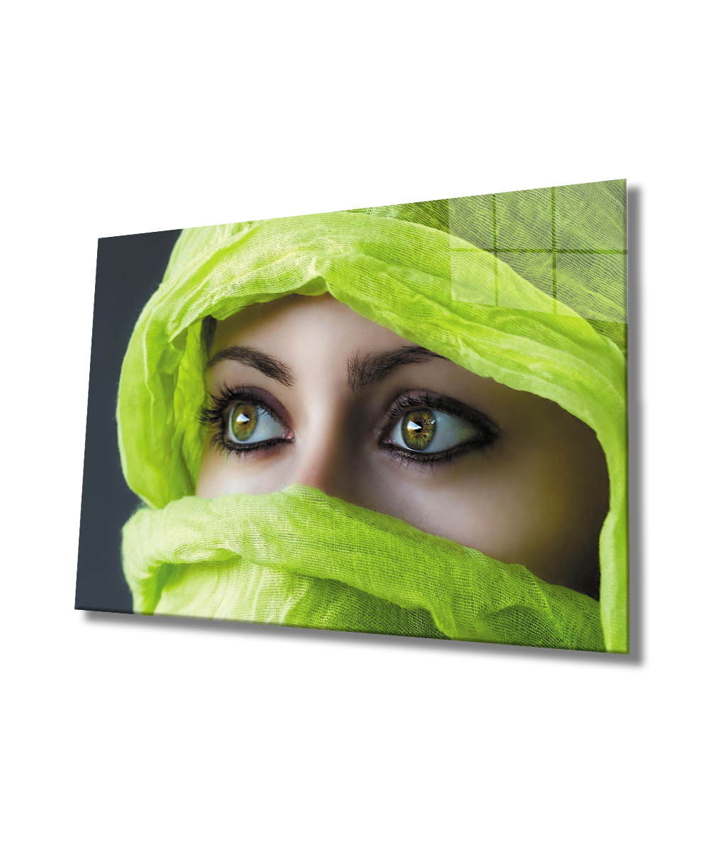 Fıstık Yeşili Peçe Yeşil Gözlü Kadın Cam Tablo  4mm Dayanıklı Temperli Cam, Pistachio Veil Green Eyed Woman Glass Wall Art