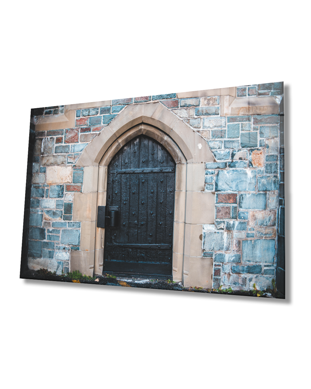 Taş Duvarlar ve Kemerli Kapı Siyah  Kapı Cam Tablo  4mm Dayanıklı Temperli Cam Stone Walls and Arched Door Black Door Glass Table 4mm Durable Tempered Glass