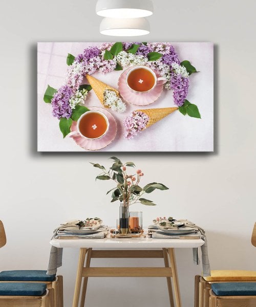 Çiçekler ve Fincanda Çay Cam Tablo  4mm Dayanıklı Temperli Cam Flowers and Tea in a Cup Glass Wall Art