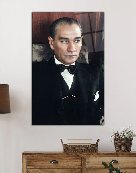 Atatürk Dikey Cam Tablo Hediyelik Büyük Tablo Ev Ofis Dekoru