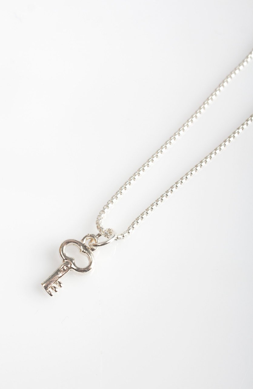 Minik Anahtar Charm