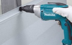 Makita FS6300X 570 W Alçıpan Vidalama