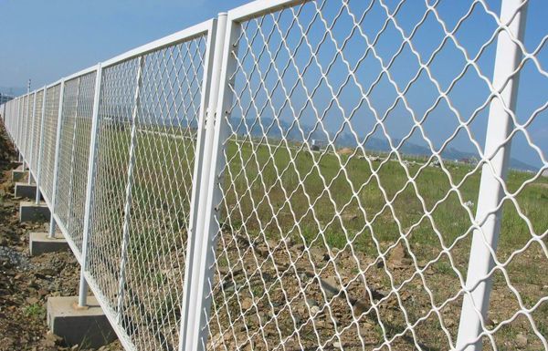 150cm x 15m Concrete Chain Link Fence Posts