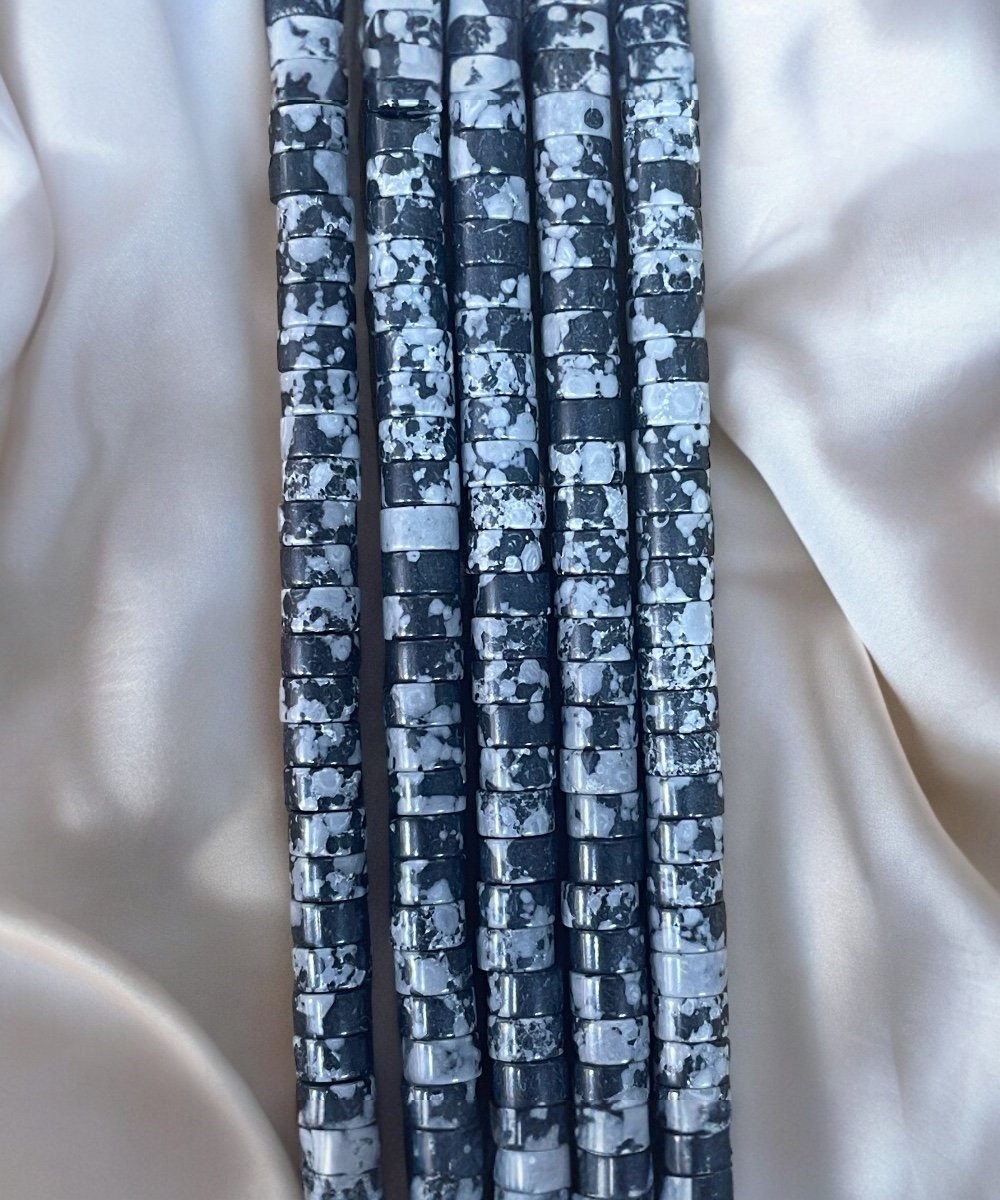 2*4mm Snowflake Obsidyen