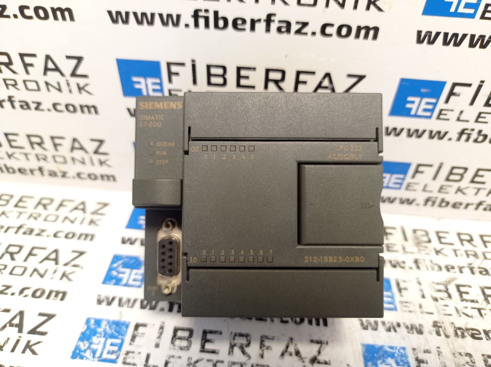 6ES7 212-1BB23-0XB0 SIEMENS SIMATIC S7-200 CPU 222 ( 6ES7212-1BB23-0XB0 )