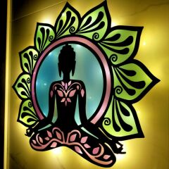 Veraart Epoksili Meditasyon Yoga Buda Figürlü Duvar Dekorlu Gece Lambası 40x44 cm