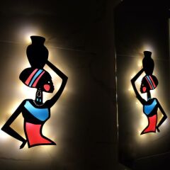 Veraart Epoksili Ahşap Testili Afrikalı Kadın Figürlü Duvar Dekorlu Gece Lambası 70 cm