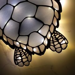 Veraart Epoksili Ahşap Deniz Kaplumbağası Duvar Dekorlu Gece Lambası Gold 40 cm
