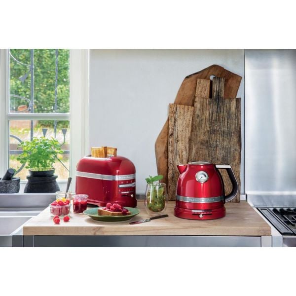 KitchenAid Artisan 5KEK1522ECA Candy Apple 1,5 Litre Kettle