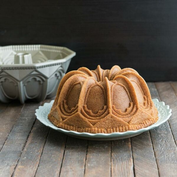 Nordicware 88637 Kubbeli Katedral Bundt Kek Kalıbı