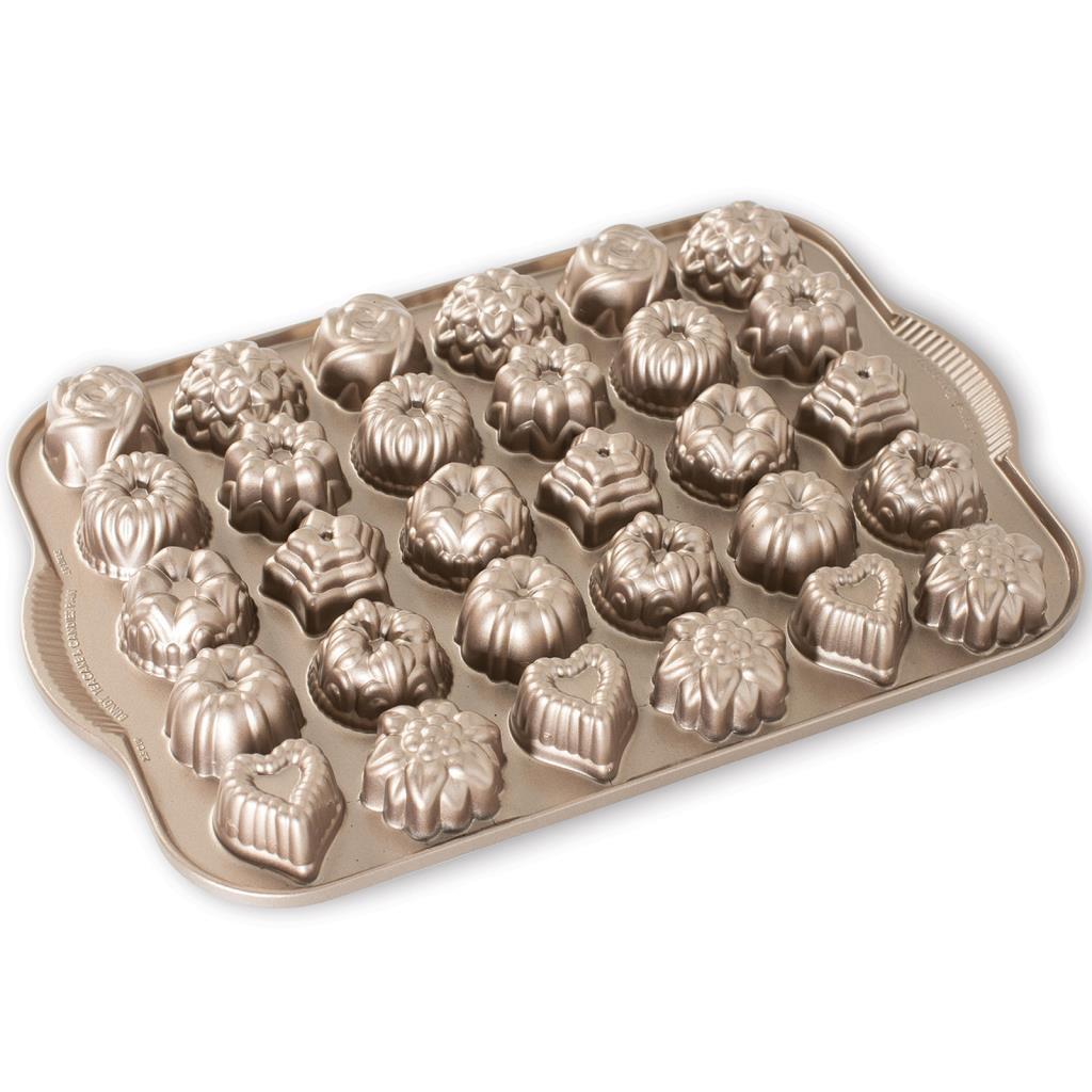 Nordicware 59448 Beş Çayı Mini Kek Şekilleri Kalıbı