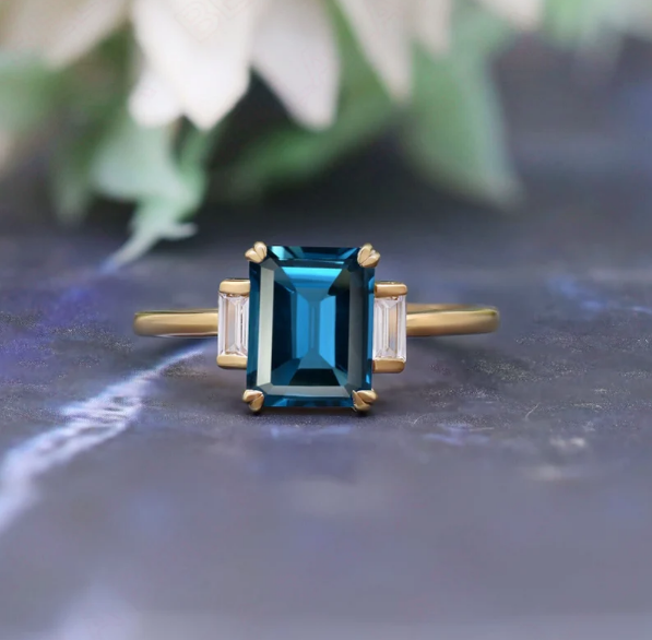 Vintage Emerald Blue Topaz & Pırlanta Yüzük