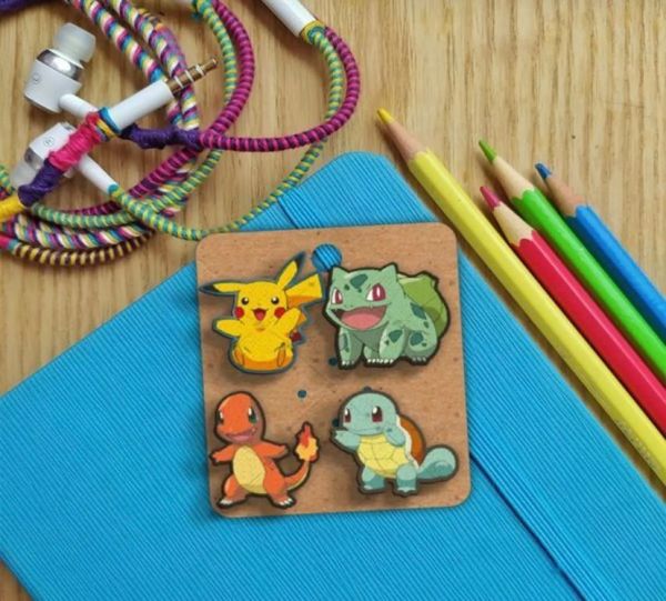 Pokemon 4lü Baskılı Ahşap Mini Rozet Seti