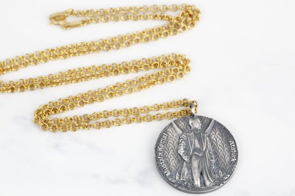 Atatürk Madalyon Altın Kolye