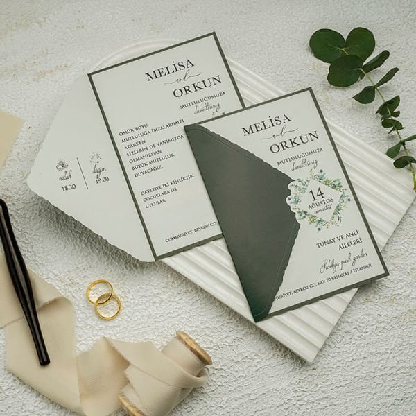 Zarfsız Katlamalı Yeşil Renk Çiçekli Ekonomik Düğün Davetiyesi Ekn-4903