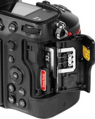 Nikon Z8 Body Aynasız Fotoğraf Makinesi