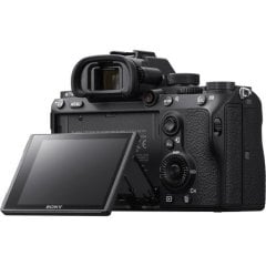 Sony A7 III Body (Sony Eurasia Garantili)