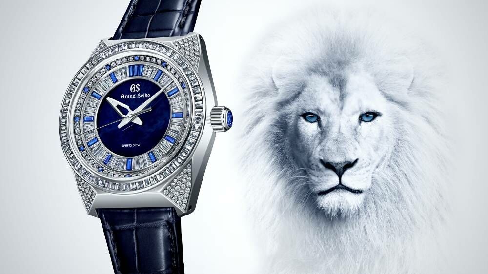 Pırlantalar, mavi safirler ve Platinum 950. İlhamını beyaz aslandan alan yeni bir Grand Seiko mücevher başyapıtı.