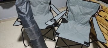 1adet kamp çadırı ve 2 adet kamp sandalyesi
