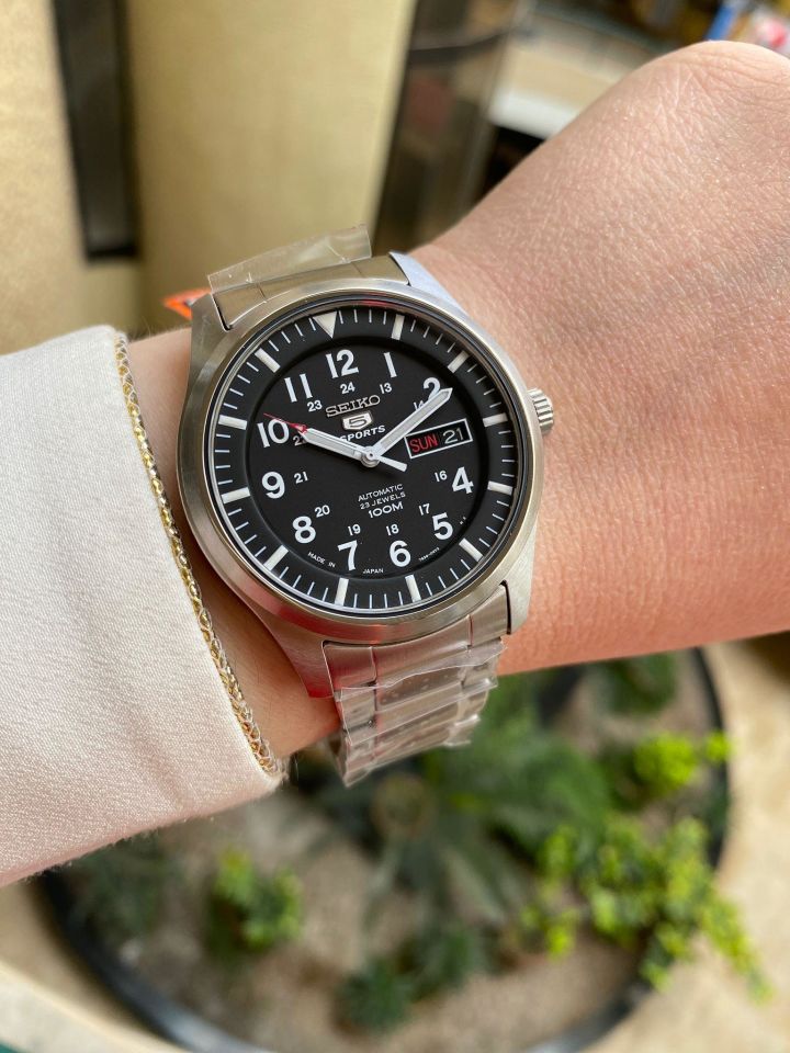 Seiko 5 Japan SNZG13J1 Otomatik Çelik Gri Siyah Kadran 10 ATM 42 mm Erkek Kol Saati