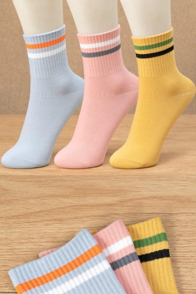 3'lü Kadın Renkli Çizgili Çorap Extra Rahat